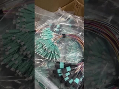 MPO / MTP - LC câble à fibre optique à ventilateur de 0,9 mm SM câble à fibre simple