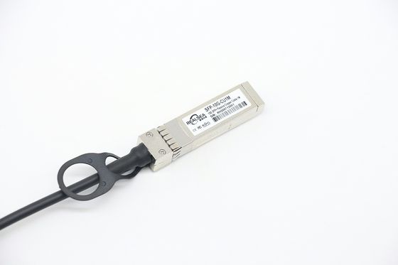 Taux de transfert de données de 10 Gbps câble DAC 10G SFP+ Passive Direct Attach Copper Twinax câble 1M